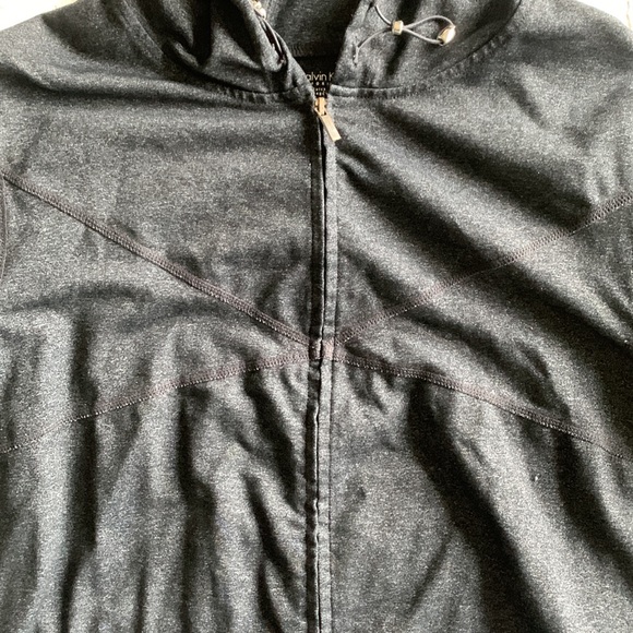 Calvin Klein Activewear Jacket - Picture 5 of 6